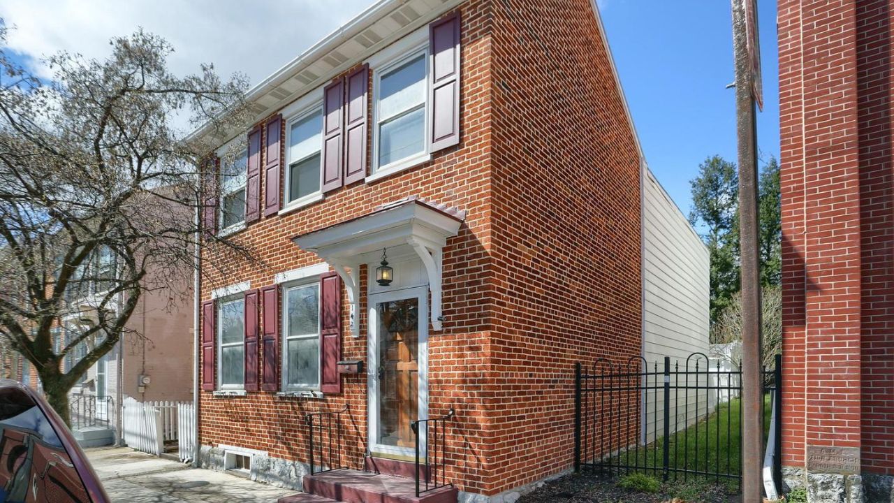 Success story case study image of 142 S West St, Carlisle, PA 17013 - Derek Bicksler, Carlisle, PA Home Listing Specialist Real Estate Agent and Realtor Focused on Seller Representation in 17013 and 17015