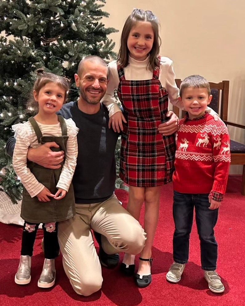 The Bicksler Family - Derek Bicksler with his kids at christmas time 2024